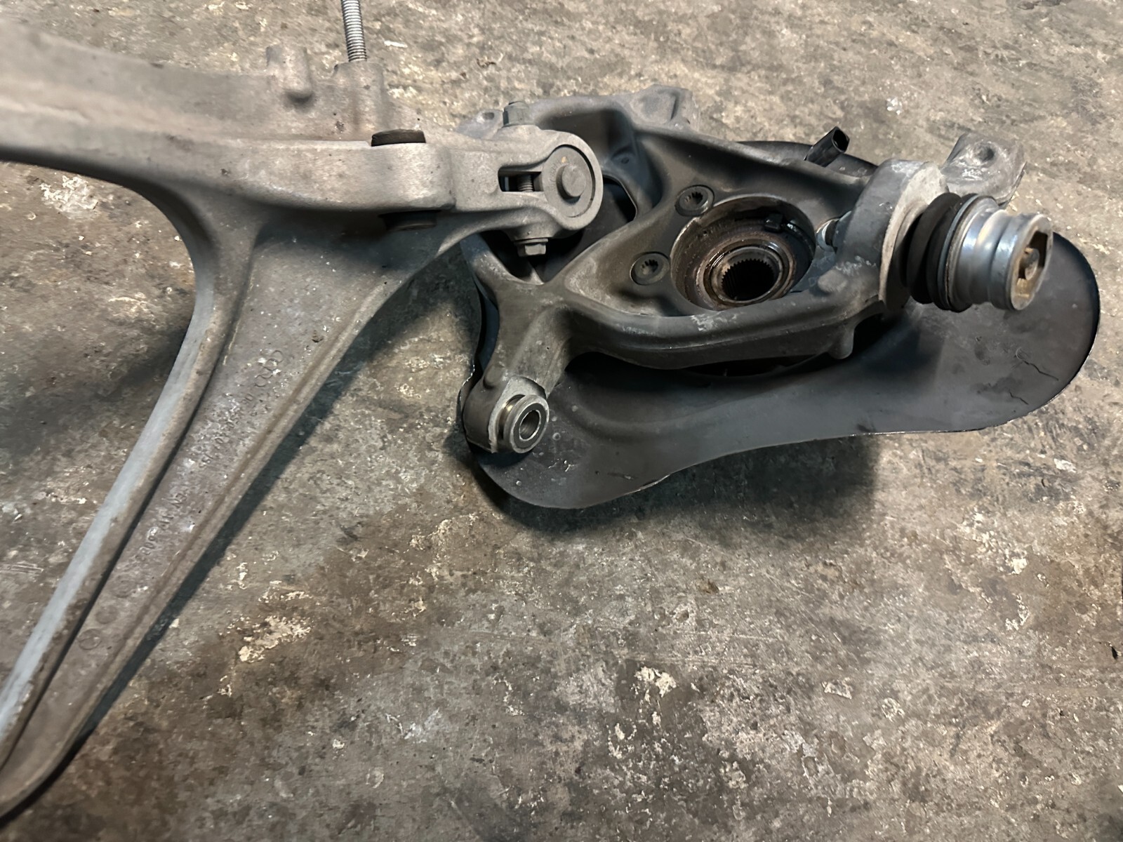 2021 AUDI R8 FRONT LEFT SUSPENSION KNUCKLE W LOWER CONTROL ARM OEM 4S0 407 151 E