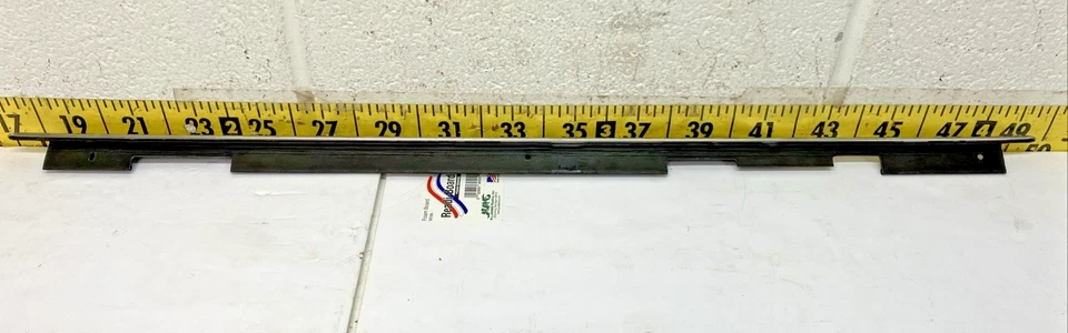 全新 原始设备制造商 通用前 LH Beltline Weatherstrip 20008271 1982 - 1986 别克富豪 (Bin82) — 第 4/4 张图片