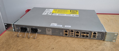 CISCO ASR-920-4SZ-A OBERFRÄSE MIT HALTERUNGEN