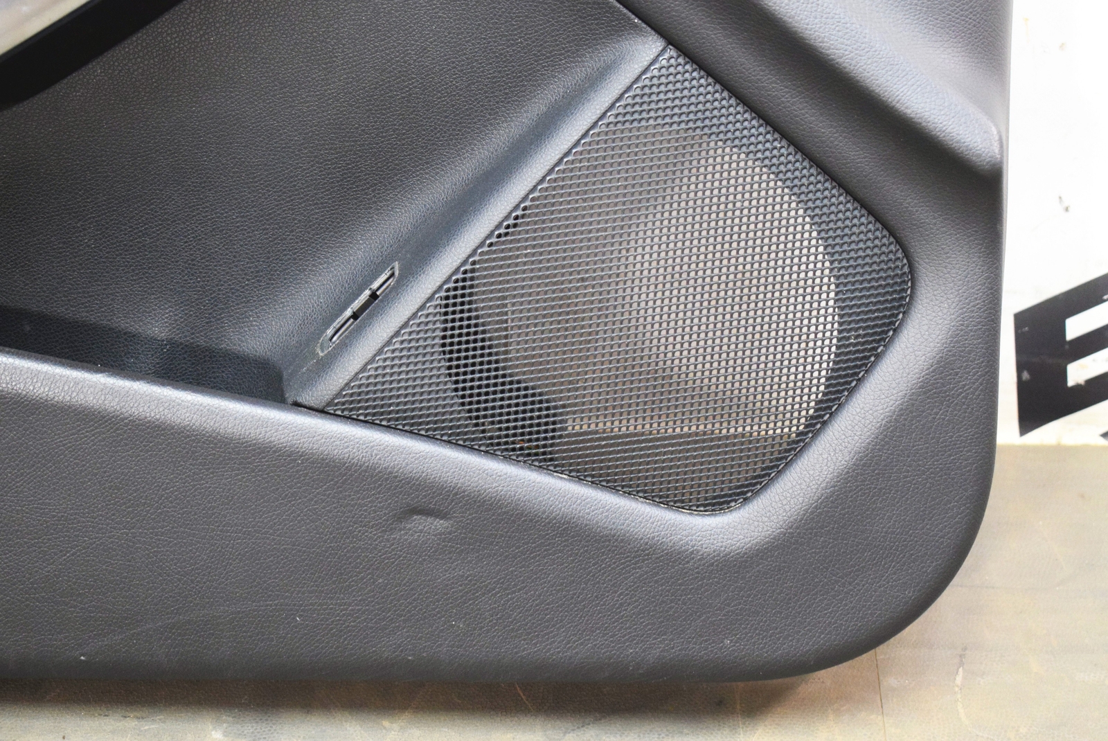 Picture 5 of 9