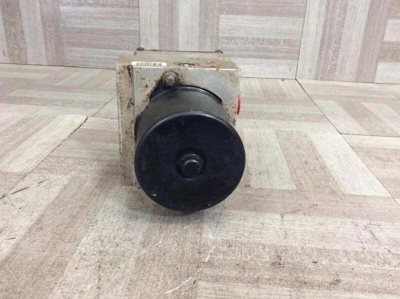 GMC Sierra 2500 3500 2007-2010 conjunto de módulo de bomba de freno antibloqueo OEM Foto 3 de 4