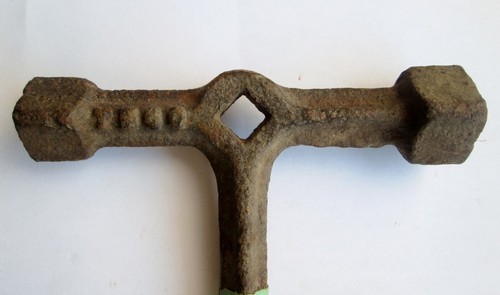 ANTIQUE IHC 1800'S HOOSIER DRILL CO.T560 TEE WRENCH TOOL RICHMOND INDIANA - Picture 2 of 9