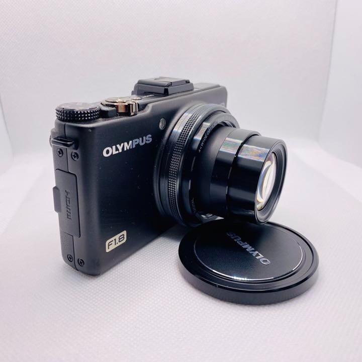 Olympus Stylus XZ-1 Digital Camera box battery manual Black