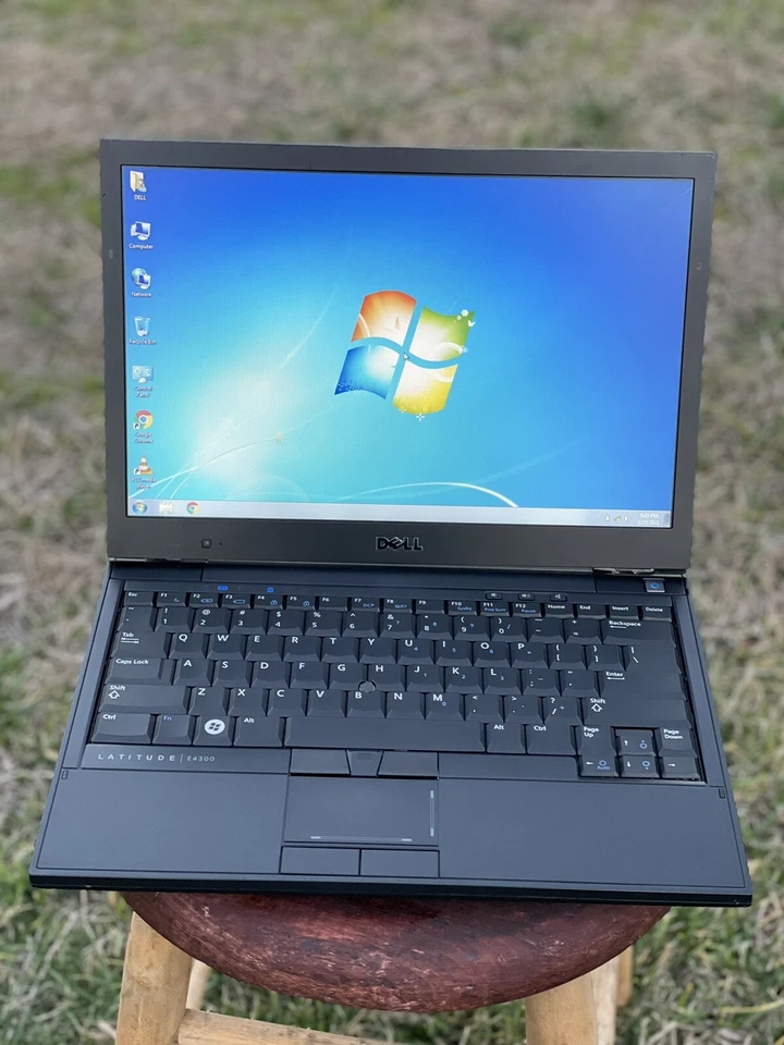 Dell Latitude Laptop | Windows 7 Pro | Microsoft Office | DVD Drive | 8 GB RAM - Image 2 of 4