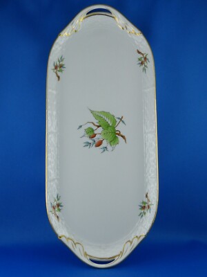 Vintage Porzellan Platte / Servierplatte mit Henkeln Herend Hagebutten, 36,5 cm