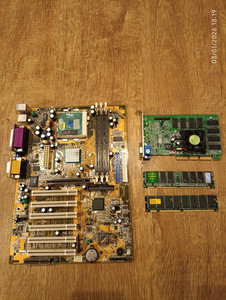 Chaintech CT-6OJV2 + Pentium 3 + GeForce 2 MX400 + 256mb RAM