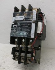 Joslyn Clark CV13U03040676 Size 4 Compact Vacuum Contactor 120V Coil CV13U030406