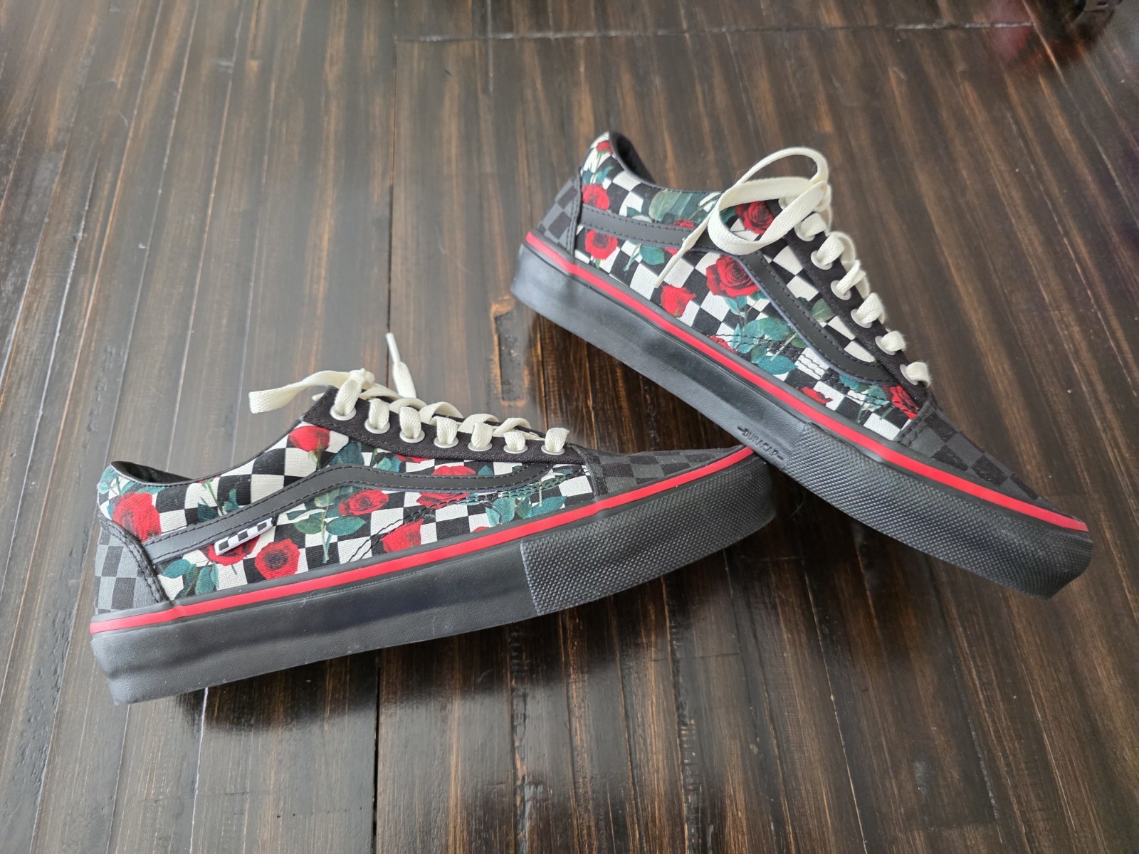 Shoes Us 8.5 Uk 7.5 New