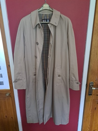 Gabardina clásica unisex DAKS London talla 40 regular en muy buena condición - Imagen 7 de 18