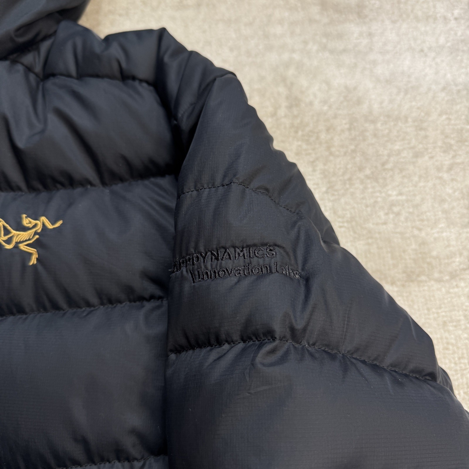 Arc'teryx Thorium AR 24K Medium Down Insulated Hoody - Size XL men’s/hommes thumbnail 9