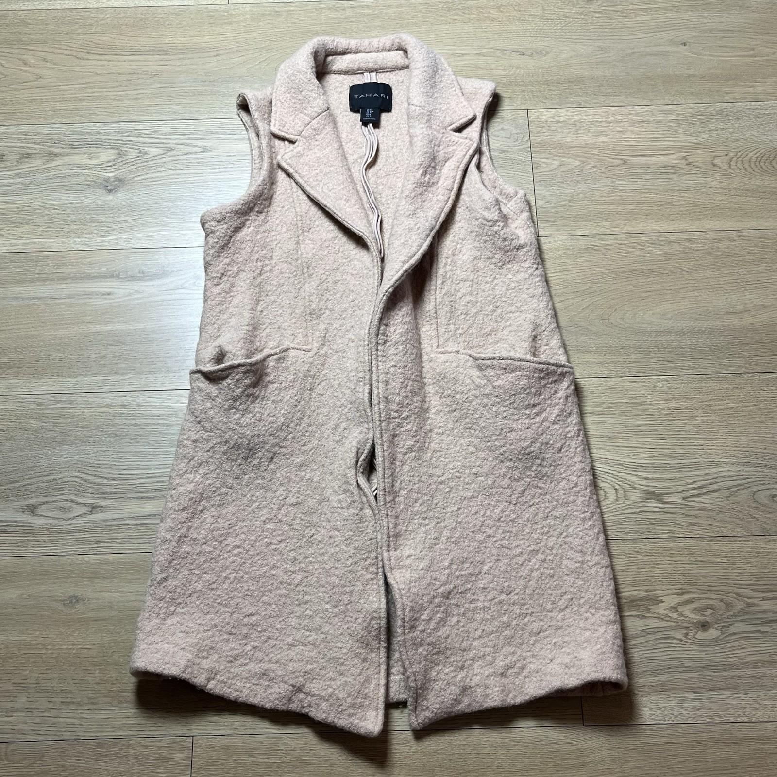 Tahari Beige Wool Blend Long Sleeveless Vest Cardigan Sweater Size Medium