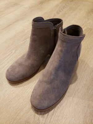 Kookaburra low top boots Kookaburra By Ugg Womans Ankle Boots US 10 Gray Suede 1  main image 2