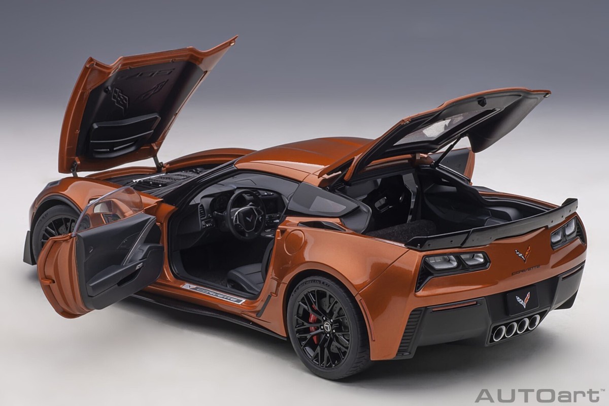 2016 CHEVROLET CORVETTE C7 Z06 COUPE DAYTONA SUNRISE ORANGE 1:18