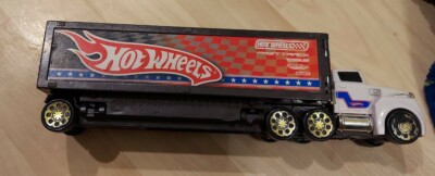 Hot Wheels Mattel Speedway Hauler Semi Truck Car Carrier Racing Toy 11''