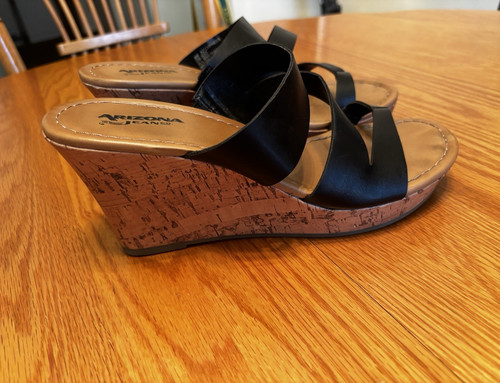 Arizona Jean Co. Women’s Black Leather Strappy Wedge Slip-On Sandals US 8