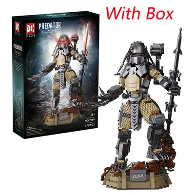 Alien Warrior Model Building Blocks Set, 978 Pieces, Cr Ornament
