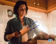 Melanie Lynskey Yellowjackets Authentic Signed 11x14 Photo BAS #BS40945
