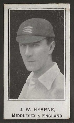 BARRATT-CRICKET FOOTBALL & TEAMS 1925-#032c- MIDDLESEX - JW HEARNE