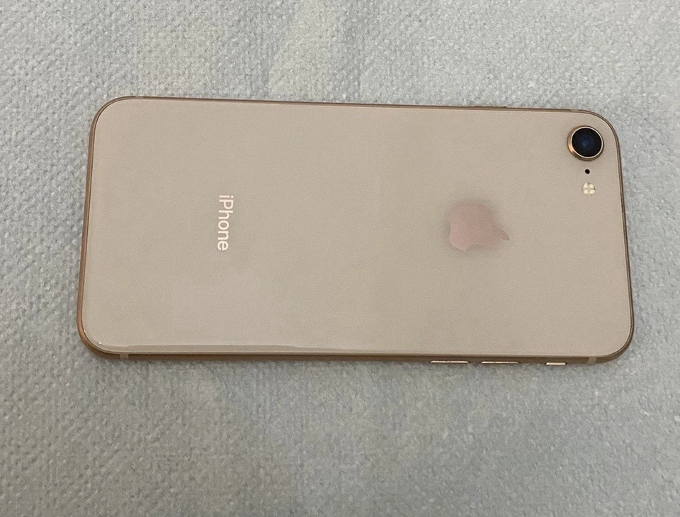 Apple iPhone 8 - 64GB - Oro - Immagine 4 di 4