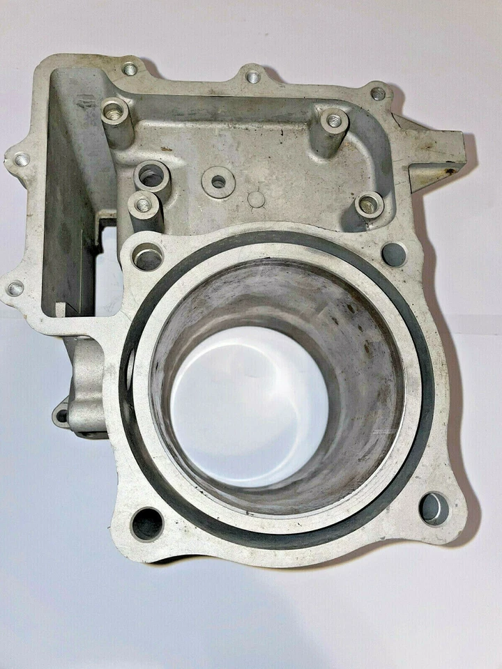 680 cc 本田 TRx680 Rincon 圆筒式真空吸尘器 — 第 4/4 张图片