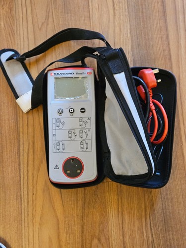 PAT TESTER 100 SEAWARD only used in house testing once a year