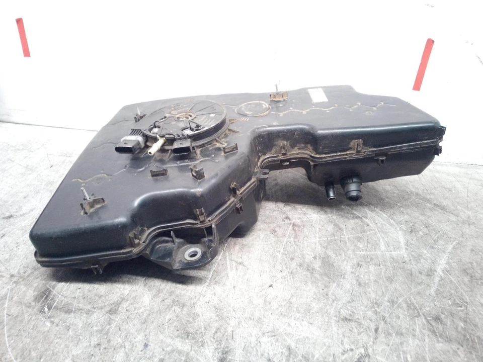 VOLKSWAGEN TIGUAN ADBLUE TANQUE 2016-2024 MK2 (AD) 5QF131877 Foto 4 de 4