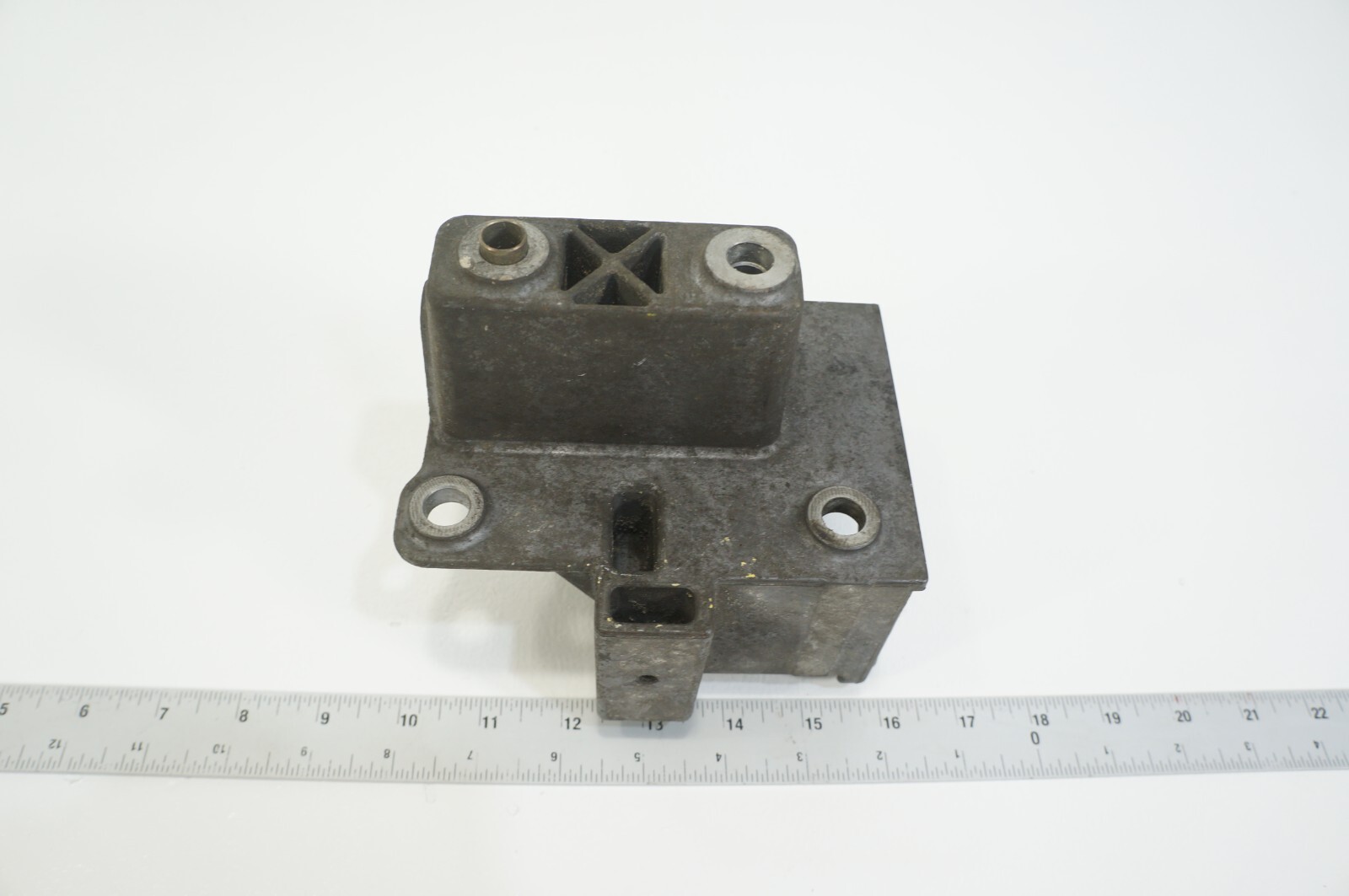 Oem 03-2018 Bentley Continental GT GTC Flying Spur Power Steering Pump Bracket