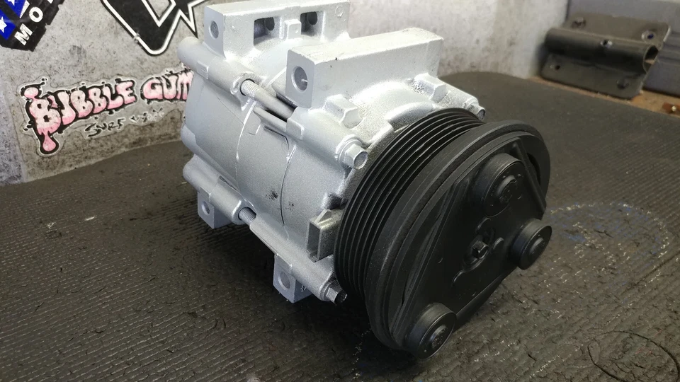 Compresor de aire acondicionado Ford Mustang 1994-2004 de fábrica OEM 3R3Z-19V703 Foto 2 de 4