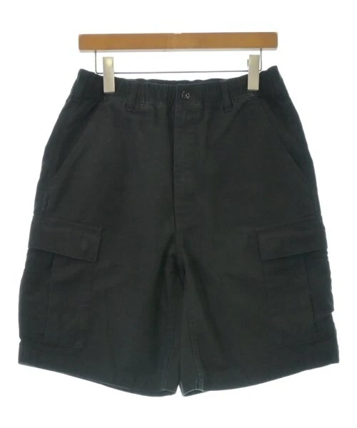 Short Supreme noir 30 (environ M) 2200475427038