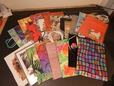 LOT of 21 ALL OCCASIONS/ CHRISTMAS Medium Gift Bag, Hallmark, American Greetings