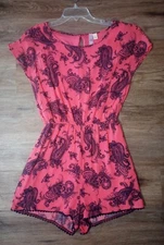 Women's Coral And Navy Romper Size S