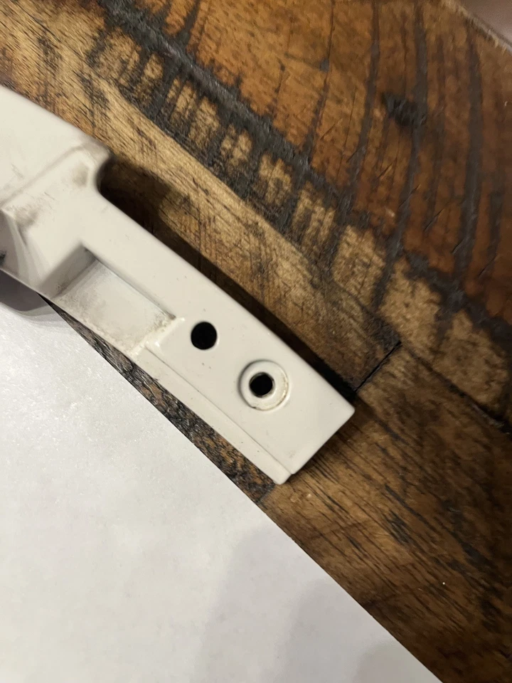 Оригинальный молдинг для отделки правого заднего колеса переднего привода Cadillac Deville 1989-1993 годов выпуска 25550801 - Изображение 4 из 4