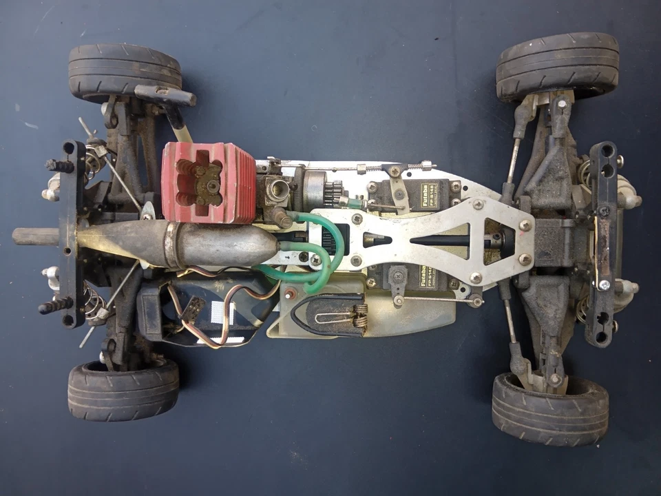 Vintage Ofna Ultra Nitro 2-Speed Tourin RC Race Car 1/10th .18 O2 Race Motor.HPI - Image 2 of 4