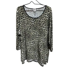 Anne Klein Women’s Top Blouse Size 2X Cheetah Print Button Accents Down Back