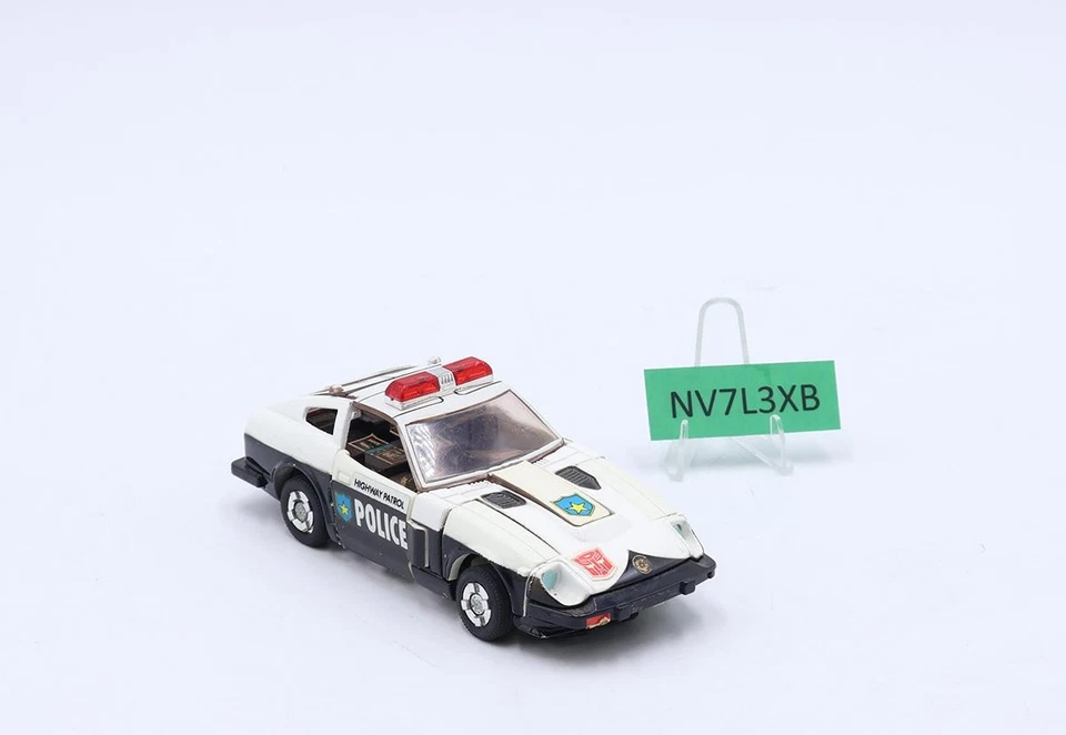 Prowl W/BOX 100% Complete 1984 Vintage G1 Transformers Action Figure - Image 3 of 4