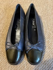 Gabor ballet flats size 7.5 leather Pewter Grey contrasting toe design