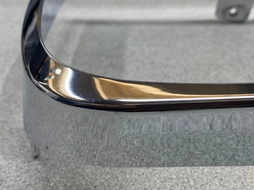 Bisel faro derecho derecho derecho Jaguar XJ6 XJ12 XJS XJ40 88-94 Hella. SA217 Foto 2 de 4