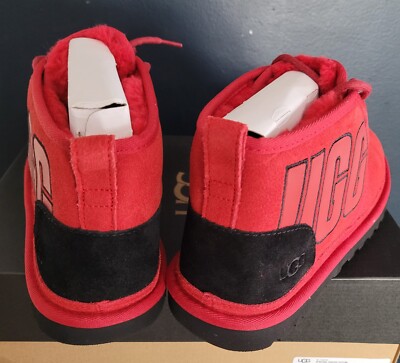 NEW AUTHENTIC UGG MENS display picture 2