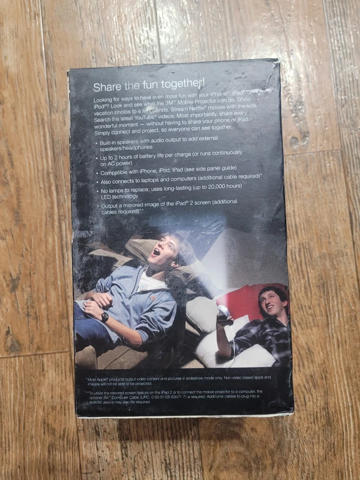 3M Mobile Projector Compatible W/ Apple 30-Pin Devices MP225A Used Once LN! - Image 3 of 4