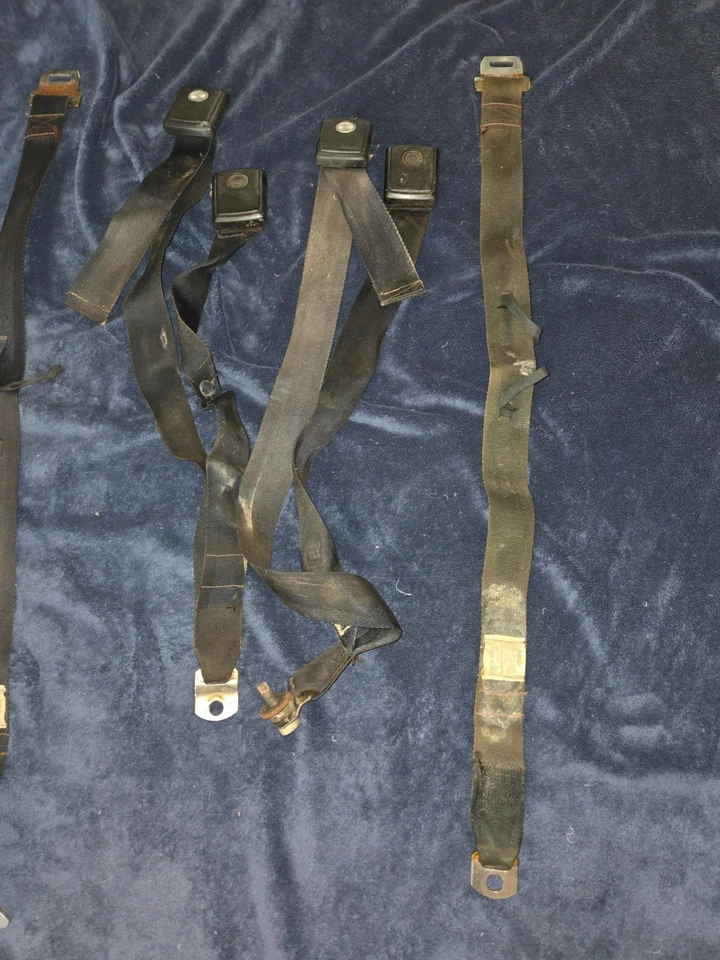 1969 FORD LTD MUSTANG COUGAR FRONT SEATBELTS LOT OF SHOULDER & LAP BLACK ROBBINS - Image 4 of 4