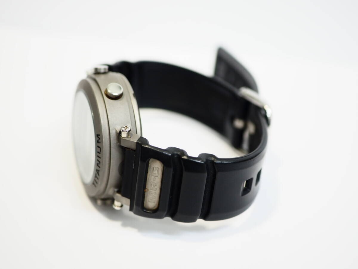 RARE Vintage Casio Digital Watch G-shock Mrg-1 1556 Titanium RARE Vintage Casio Digital Watch G-shock Mrg-1 1556 Titanium