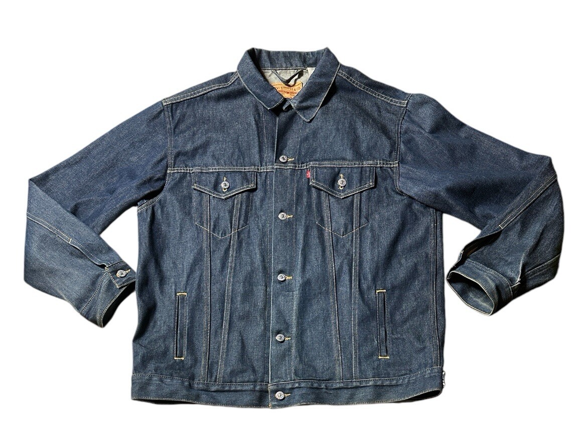 Preowned- Levi's 70407 Oversized Denim Trucker Jacket Mens Preowned- Levi's 70407 Oversized Denim Trucker Jacket Mens