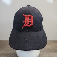 Detroit Tiger Black Red Old English D adjustable Baseball Cap