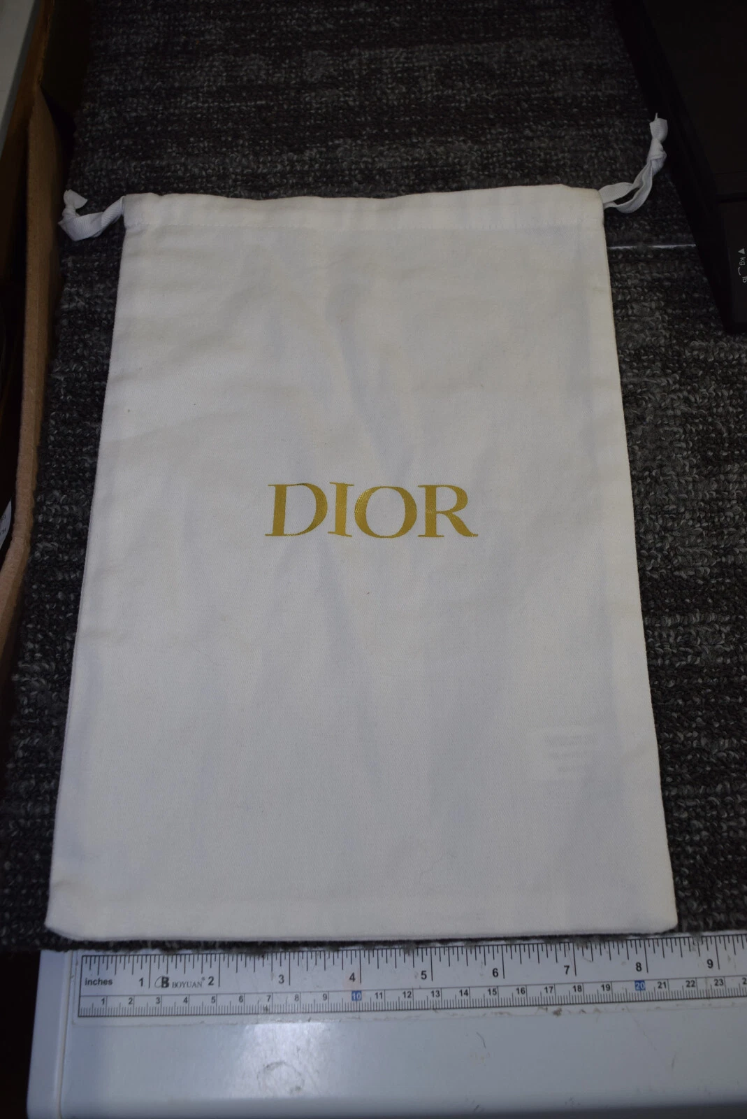 Housse de rangement Dior Dust Shoe Draw String Bag blanc or 13x8,5