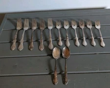 Wm Rogers MFG. Co Original Rogers Extra Plate Teaspoons Forks Salad Forks