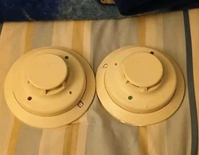 System Sensor 2W-B I3 Fire Alarm Smoke Detector (In Used Condition)
