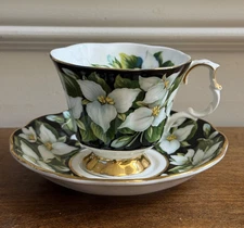 ROYAL ALBERT PROVINCIAL FLOWERS TRILLIUM CUP & SAUCER
