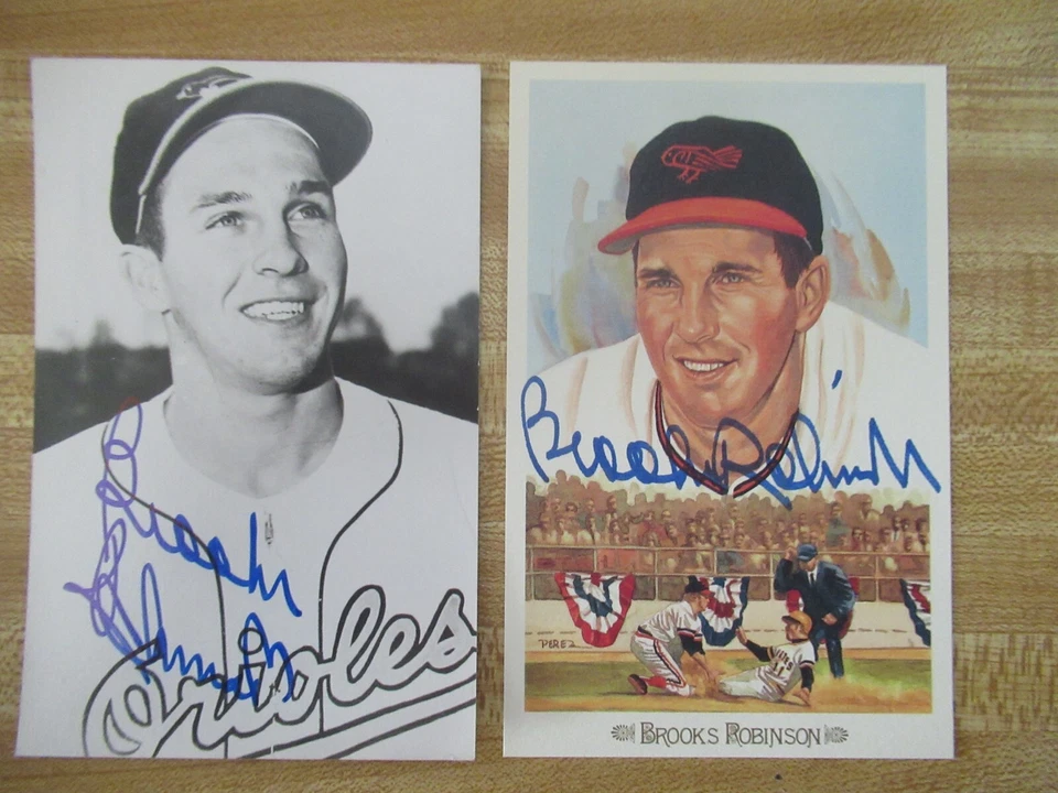 2 brooks robinson signed vintage post cards - Image 3 of 3
