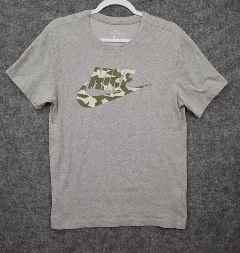 t shirt nike camo