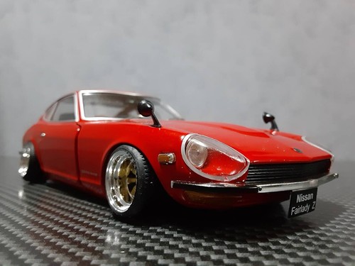 Hachette 1 24 Famous Car Collection Nissan Nissan Fairlady Z 240Z Red Custom - Picture 6 of 9